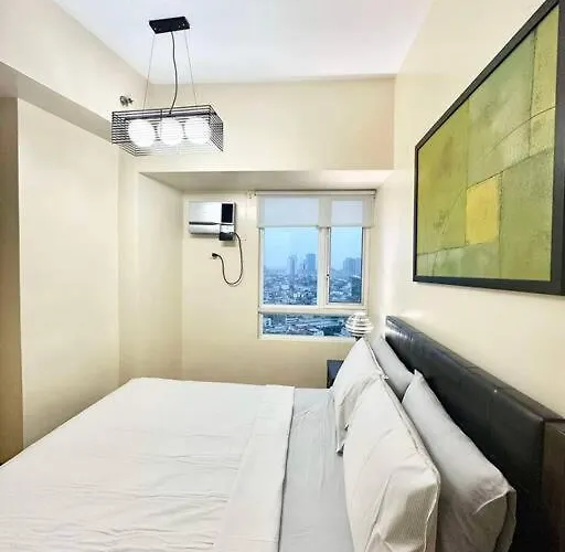 Apartment 1bdrm At Makati W Balcony View Of Mnla Bay