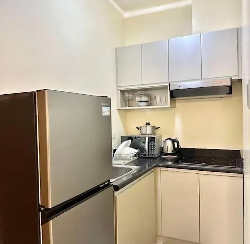 1bdrm At Makati W Balcony View Of Mnla Bay Apartment *
