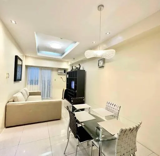 1bdrm At Makati W Balcony View Of Mnla Bay Manila