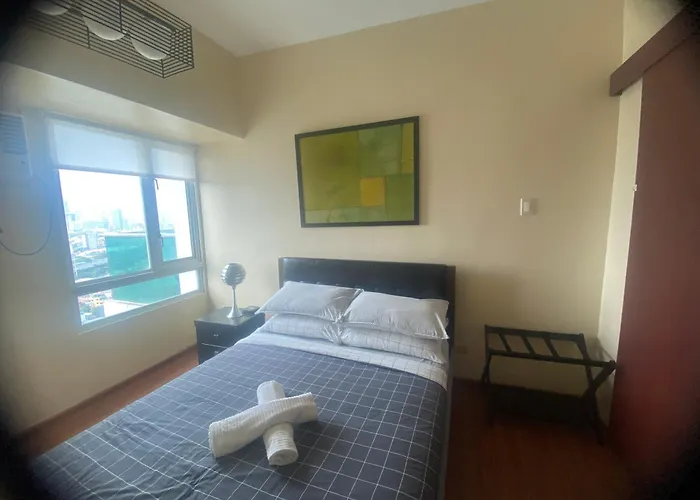 Apartment 1bdrm At Makati W Balcony View Of Mnla Bay Manila