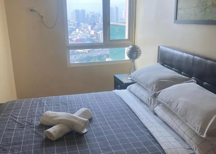Apartment 1bdrm At Makati W Balcony View Of Mnla Bay