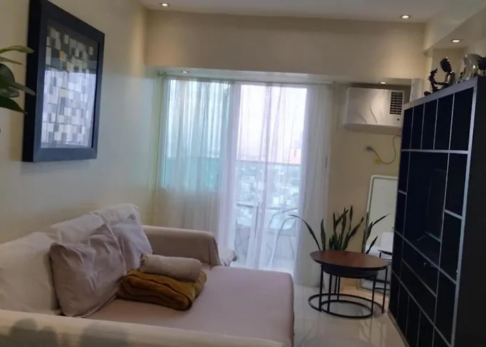 Apartment 1bdrm At Makati W Balcony View Of Mnla Bay